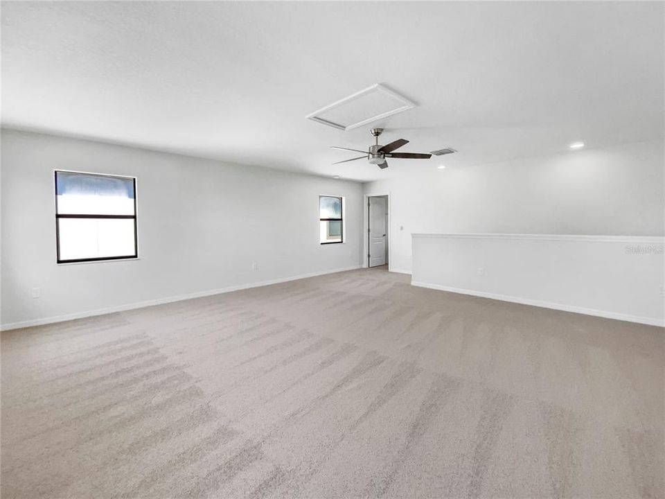 Active With Contract: $357,000 (4 beds, 4 baths, 2590 Square Feet)