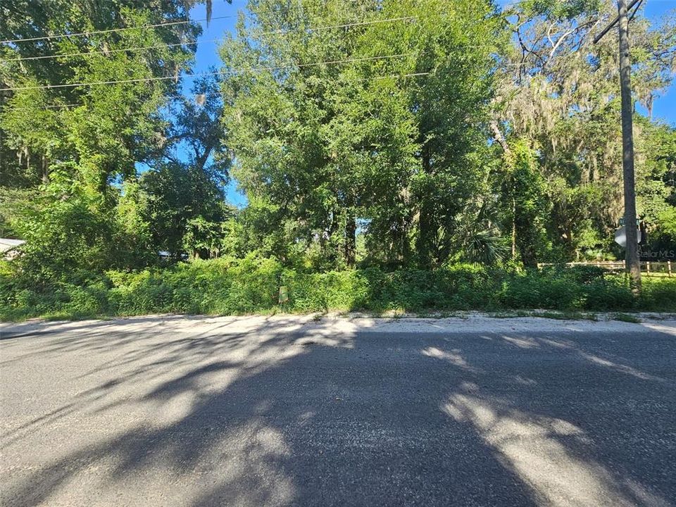 待售: $18,000 (0.26 acres)