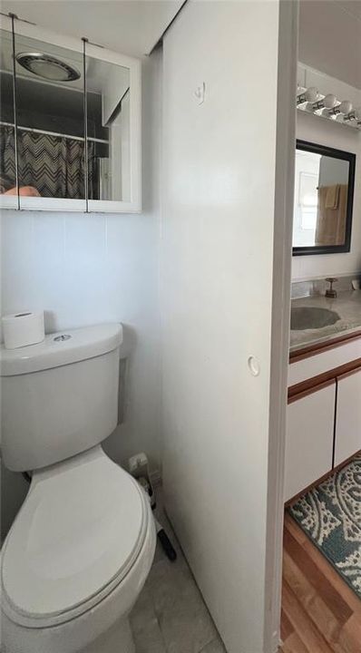 Под контрактом: $150,000 (2 спален, 2 ванн, 960 Квадратных фут)