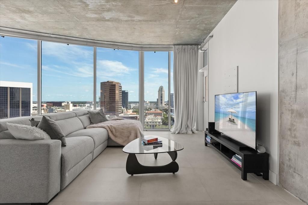 For Sale: $425,000 (2 beds, 2 baths, 1212 Square Feet)