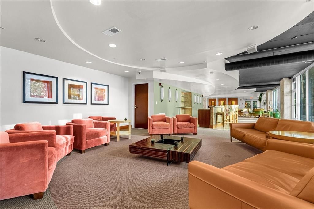 For Sale: $425,000 (2 beds, 2 baths, 1212 Square Feet)