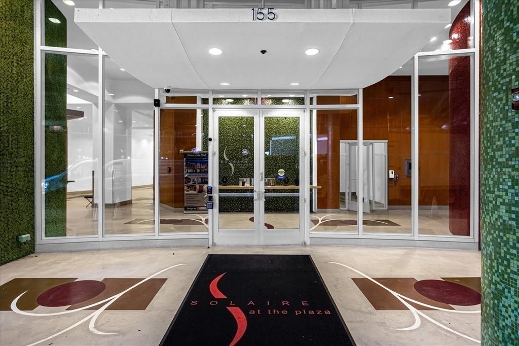 For Sale: $425,000 (2 beds, 2 baths, 1212 Square Feet)