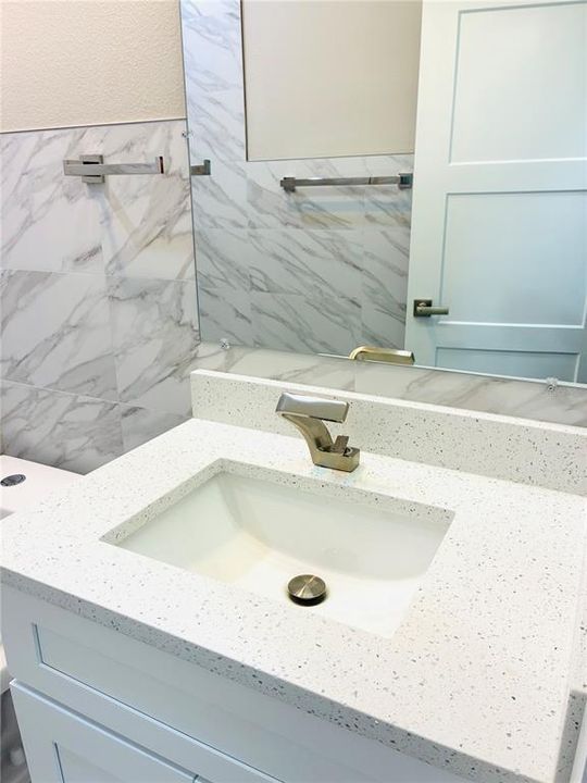 For Rent: $1,800 (3 beds, 2 baths, 1194 Square Feet)