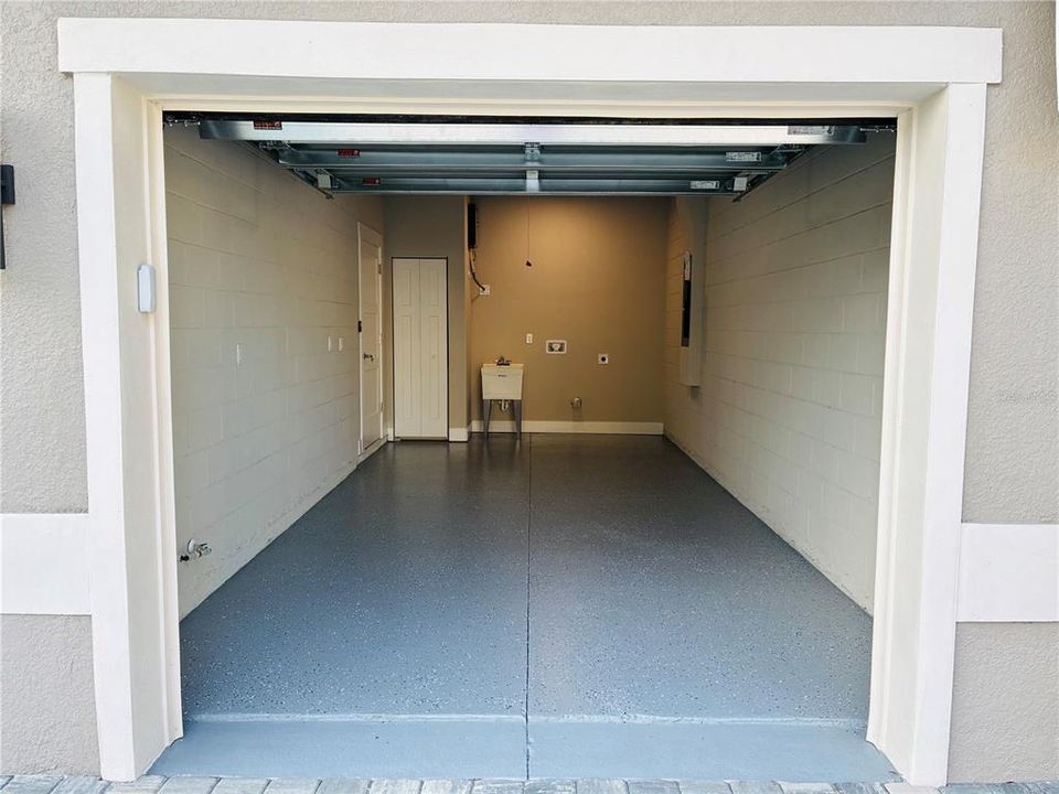 For Rent: $1,800 (3 beds, 2 baths, 1194 Square Feet)