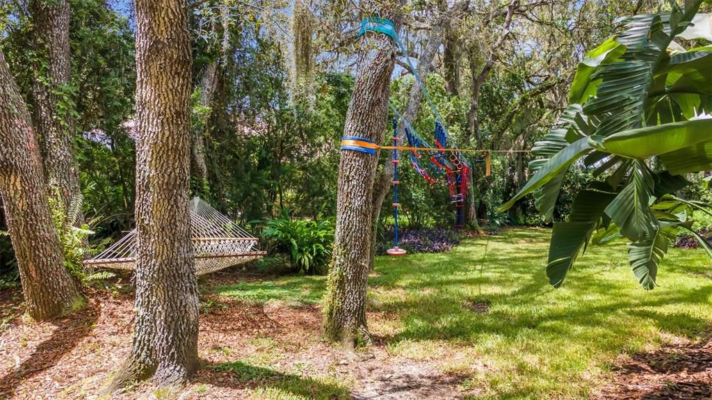 На продажу: $895,000 (4 спален, 3 ванн, 3245 Квадратных фут)