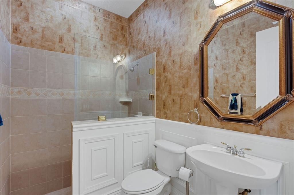 На продажу: $895,000 (4 спален, 3 ванн, 3245 Квадратных фут)