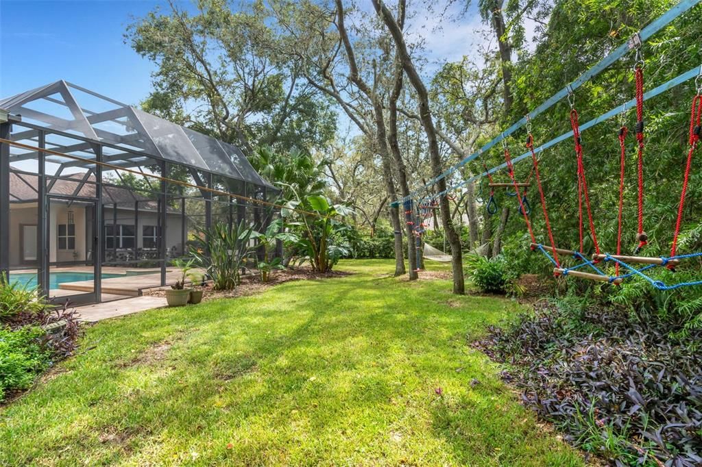 На продажу: $895,000 (4 спален, 3 ванн, 3245 Квадратных фут)