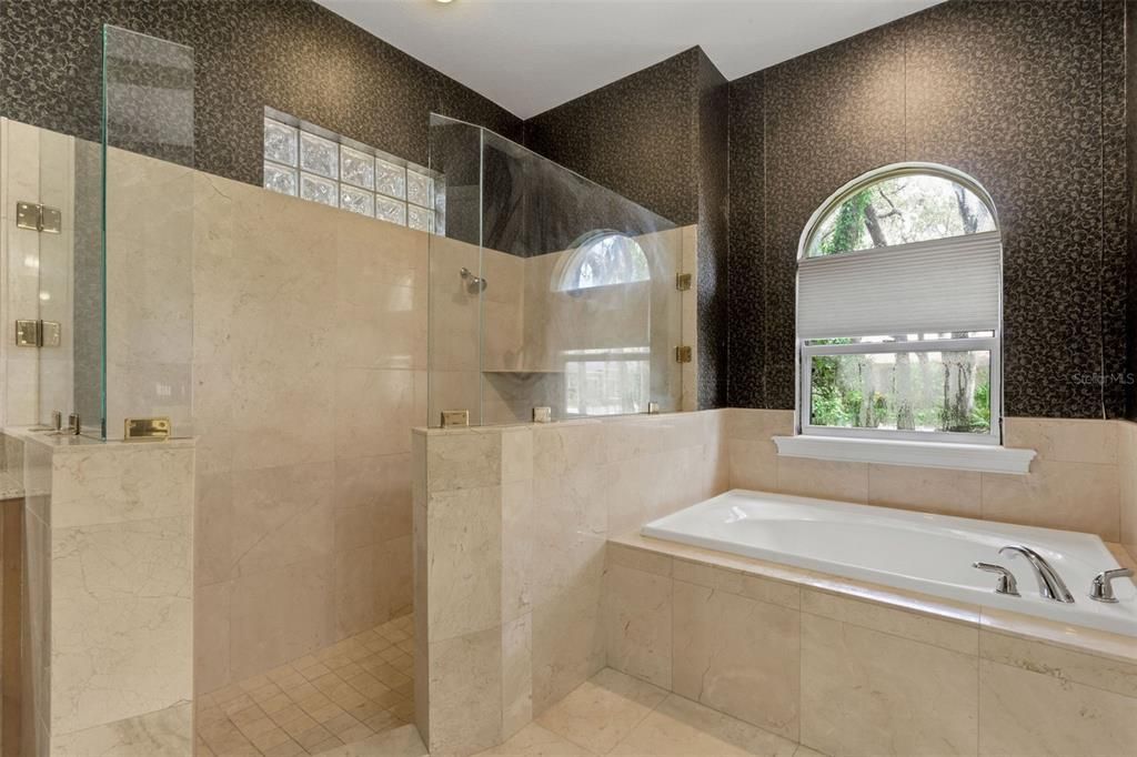 На продажу: $895,000 (4 спален, 3 ванн, 3245 Квадратных фут)