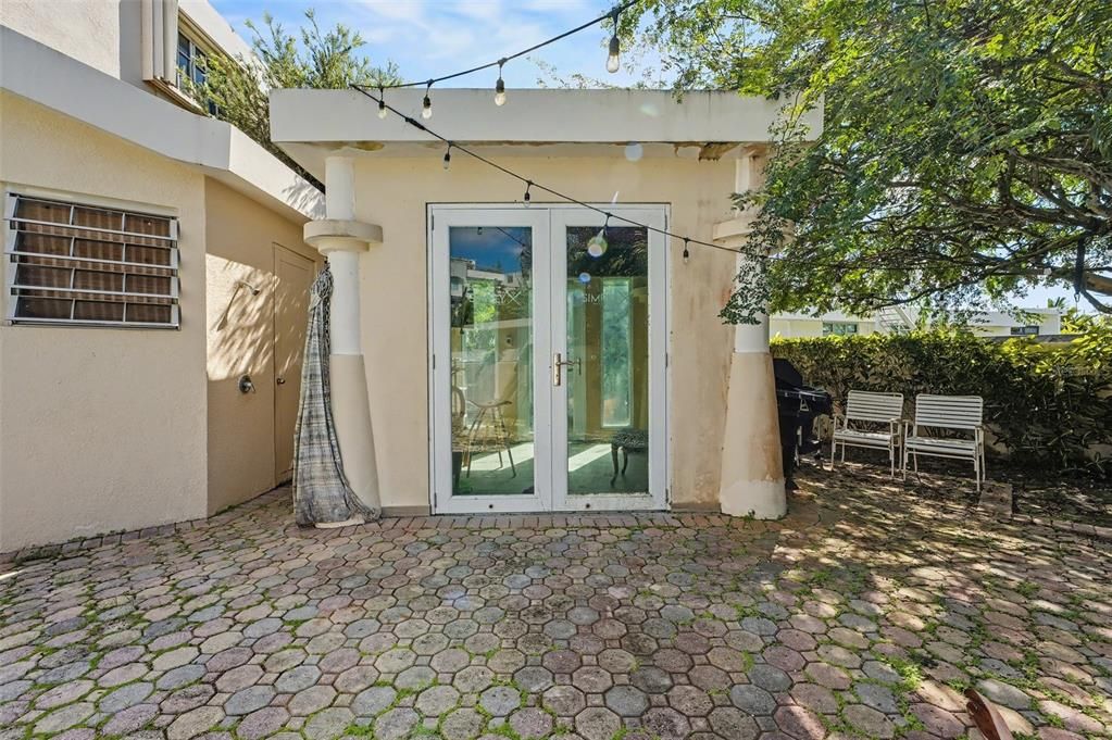 На продажу: $995,000 (4 спален, 3 ванн, 3000 Квадратных фут)