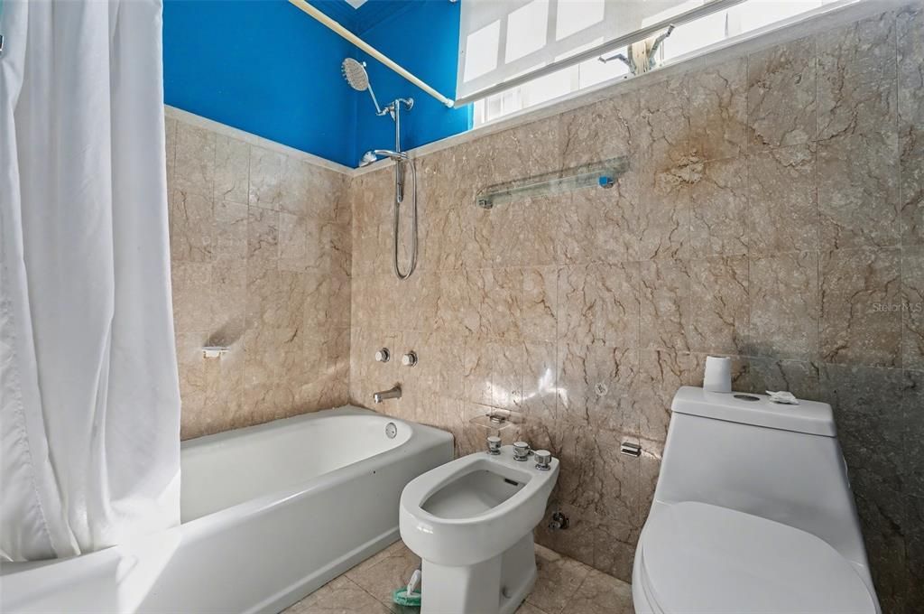 На продажу: $995,000 (4 спален, 3 ванн, 3000 Квадратных фут)