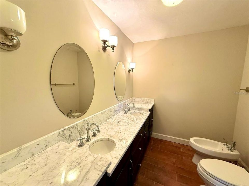 В аренду: $2,500 (4 спален, 2 ванн, 2000 Квадратных фут)