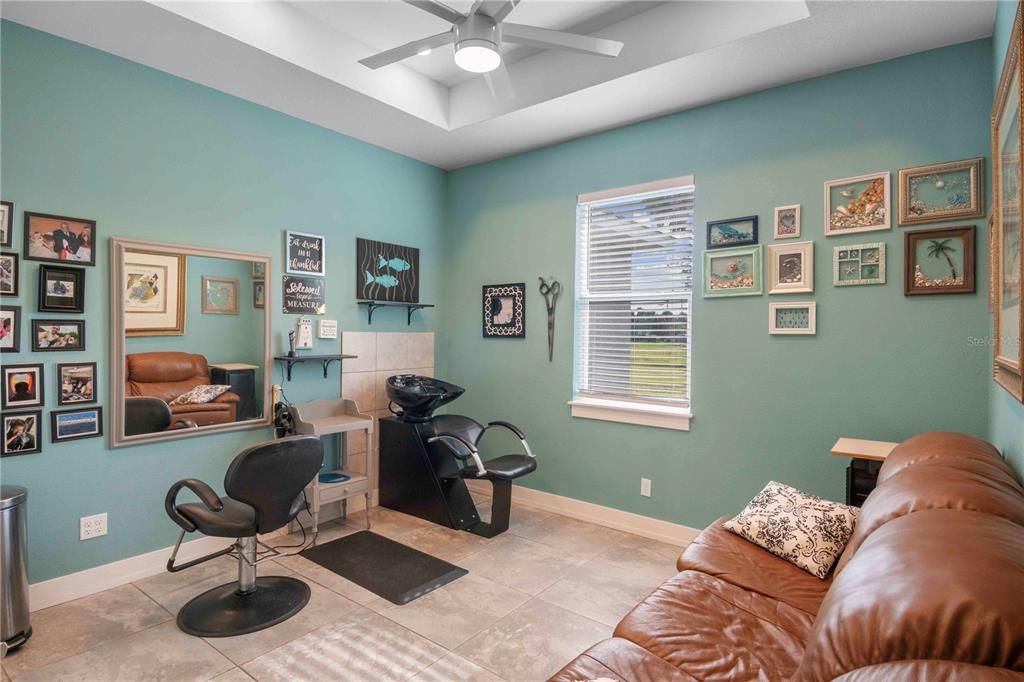 На продажу: $550,000 (3 спален, 2 ванн, 1843 Квадратных фут)