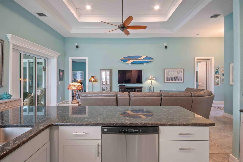 На продажу: $550,000 (3 спален, 2 ванн, 1843 Квадратных фут)