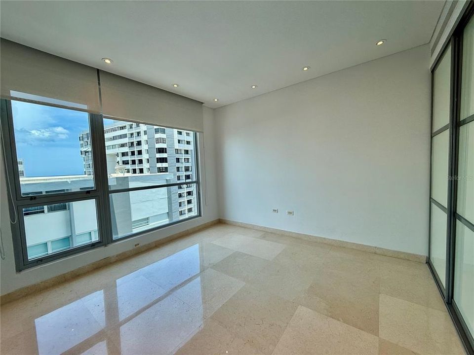 En Renta: $15,000 (3 camas, 2 baños, 3800 Pies cuadrados)