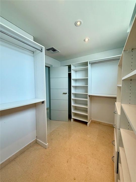 En Renta: $15,000 (3 camas, 2 baños, 3800 Pies cuadrados)