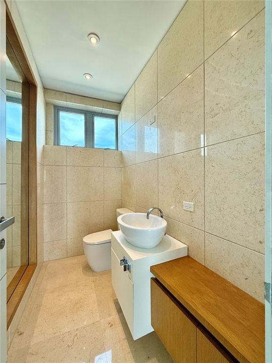 En Renta: $15,000 (3 camas, 2 baños, 3800 Pies cuadrados)