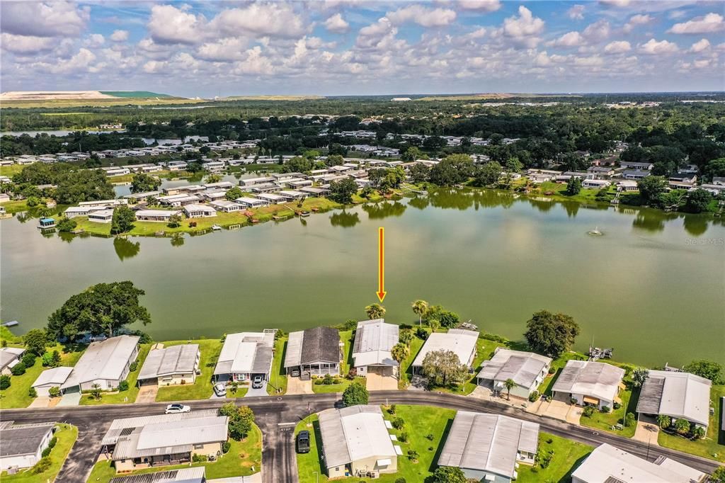 Active With Contract: $185,000 (2 beds, 2 baths, 1296 Square Feet)