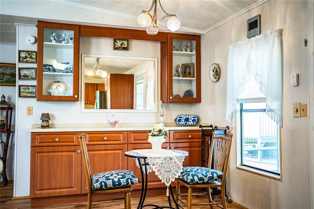 Active With Contract: $185,000 (2 beds, 2 baths, 1296 Square Feet)