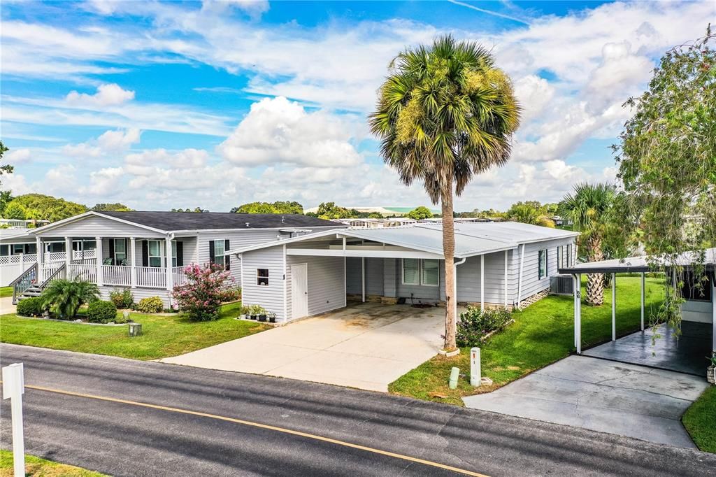 Active With Contract: $185,000 (2 beds, 2 baths, 1296 Square Feet)