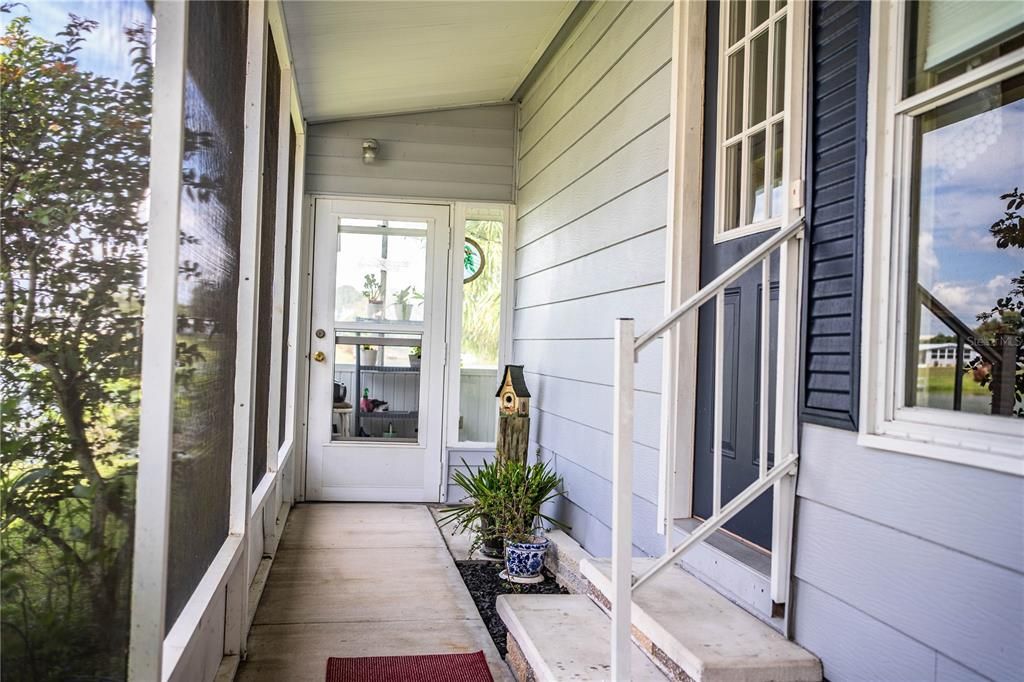 Active With Contract: $185,000 (2 beds, 2 baths, 1296 Square Feet)