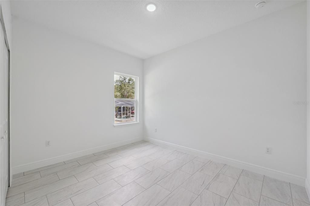 For Rent: $1,700 (4 beds, 2 baths, 1580 Square Feet)