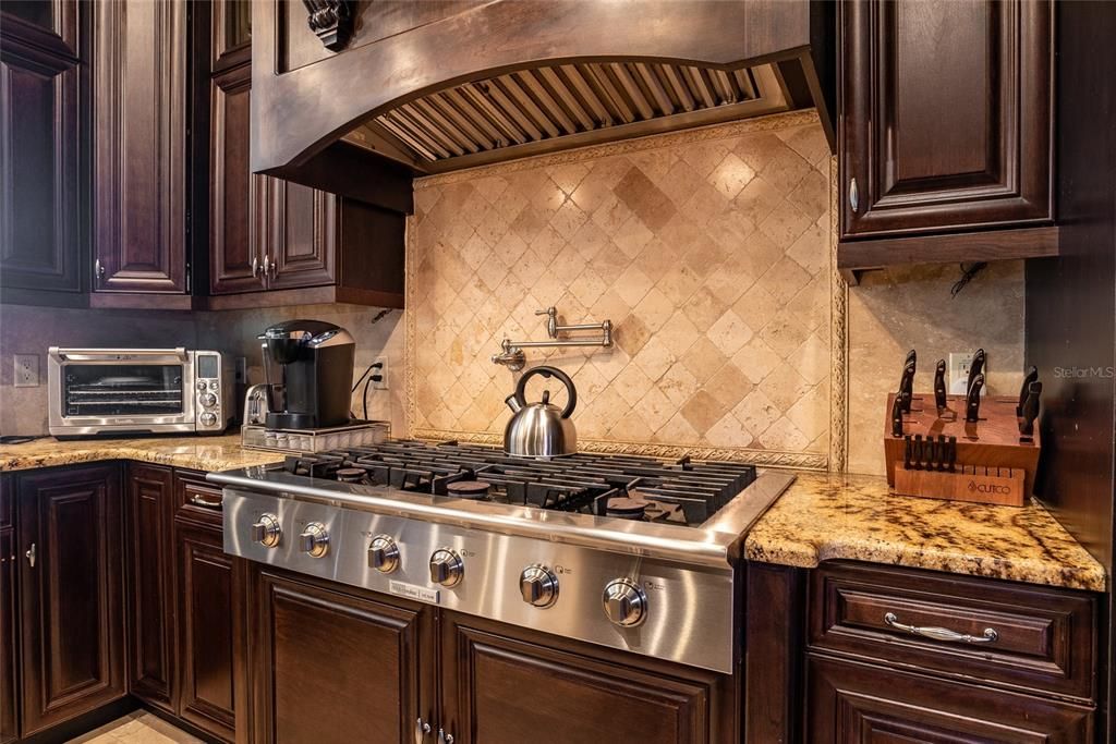 На продажу: $3,750,000 (8 спален, 7 ванн, 10179 Квадратных фут)