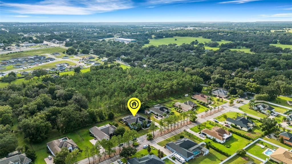 合同活跃: $749,000 (4 贝兹, 3 浴室, 3307 平方英尺)