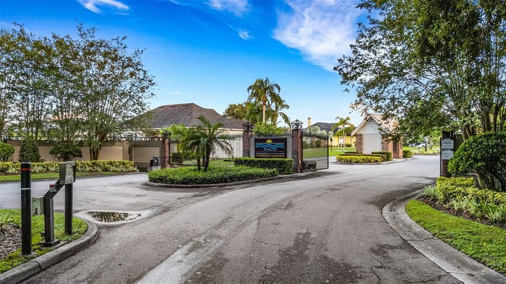 合同活跃: $749,000 (4 贝兹, 3 浴室, 3307 平方英尺)