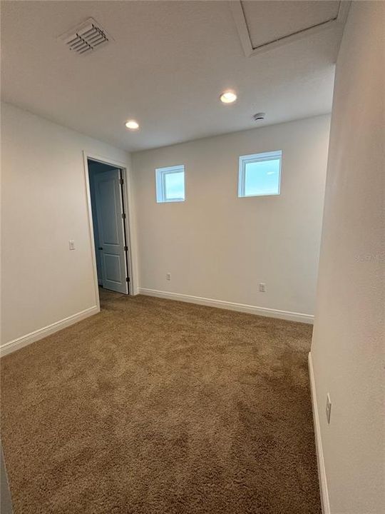 Active With Contract: $2,900 (3 beds, 2 baths, 1787 Square Feet)