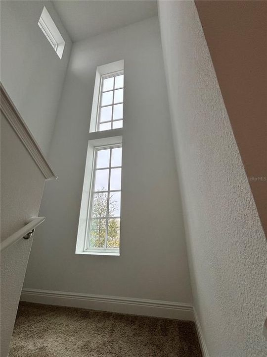 Active With Contract: $2,900 (3 beds, 2 baths, 1787 Square Feet)