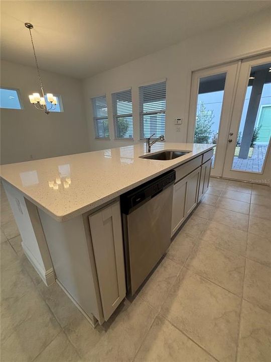 Active With Contract: $2,900 (3 beds, 2 baths, 1787 Square Feet)