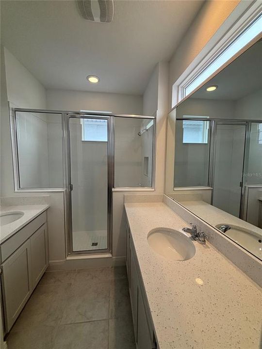 Active With Contract: $2,900 (3 beds, 2 baths, 1787 Square Feet)