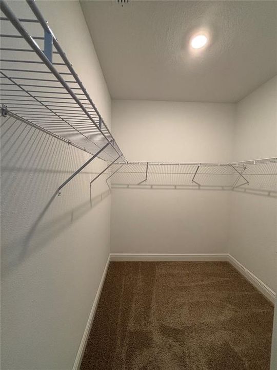 Active With Contract: $2,900 (3 beds, 2 baths, 1787 Square Feet)