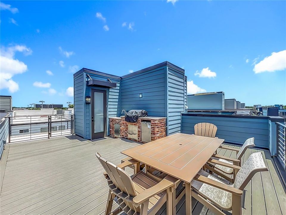 На продажу: $680,000 (4 спален, 3 ванн, 1815 Квадратных фут)