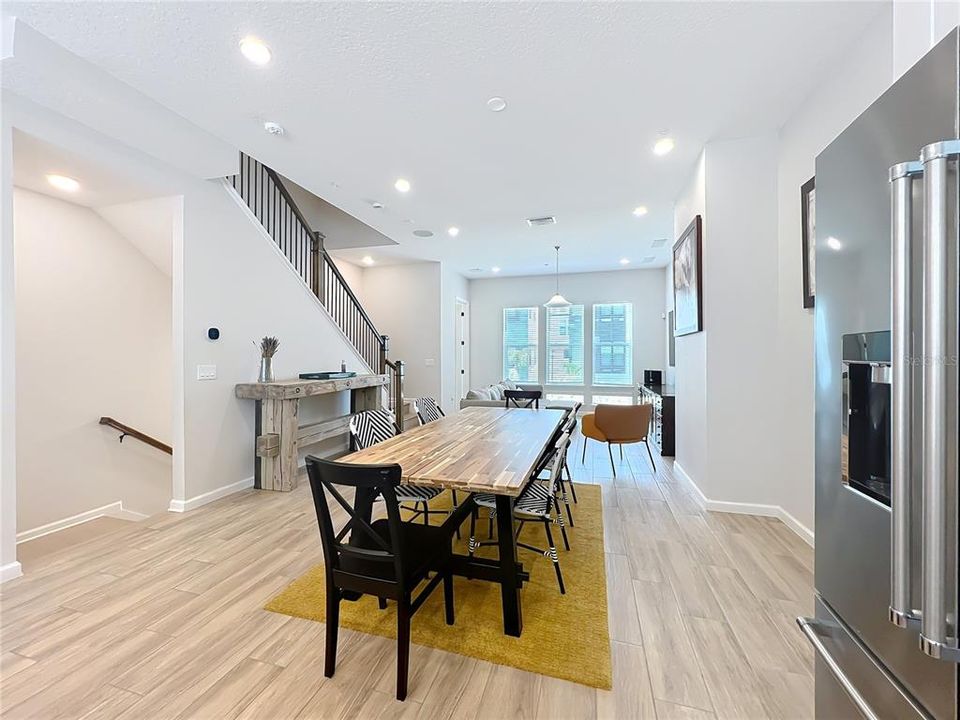 На продажу: $680,000 (4 спален, 3 ванн, 1815 Квадратных фут)