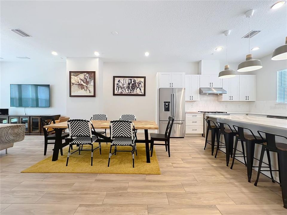 На продажу: $680,000 (4 спален, 3 ванн, 1815 Квадратных фут)