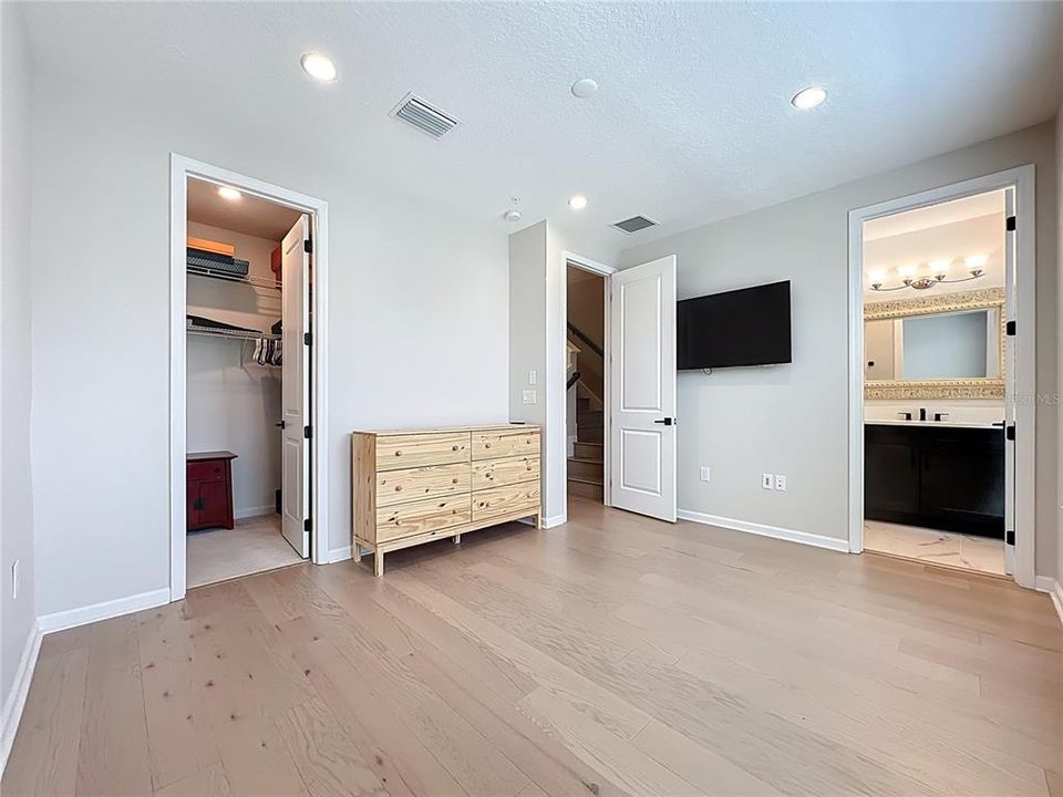 На продажу: $680,000 (4 спален, 3 ванн, 1815 Квадратных фут)