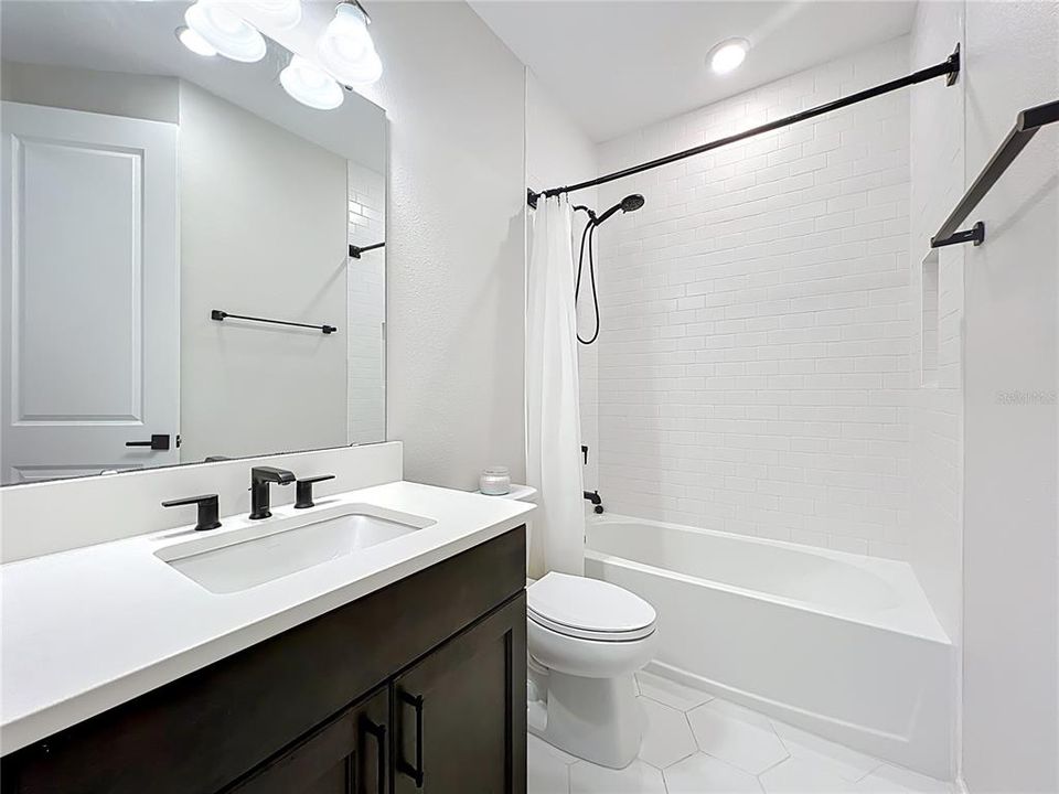 На продажу: $680,000 (4 спален, 3 ванн, 1815 Квадратных фут)