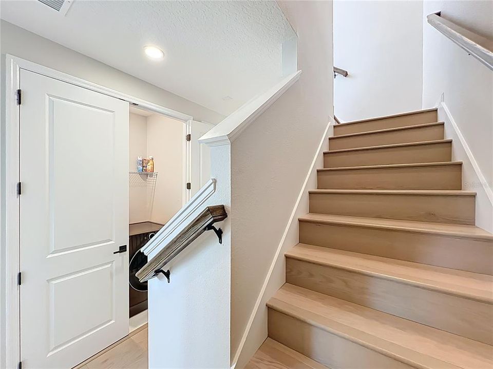 На продажу: $680,000 (4 спален, 3 ванн, 1815 Квадратных фут)