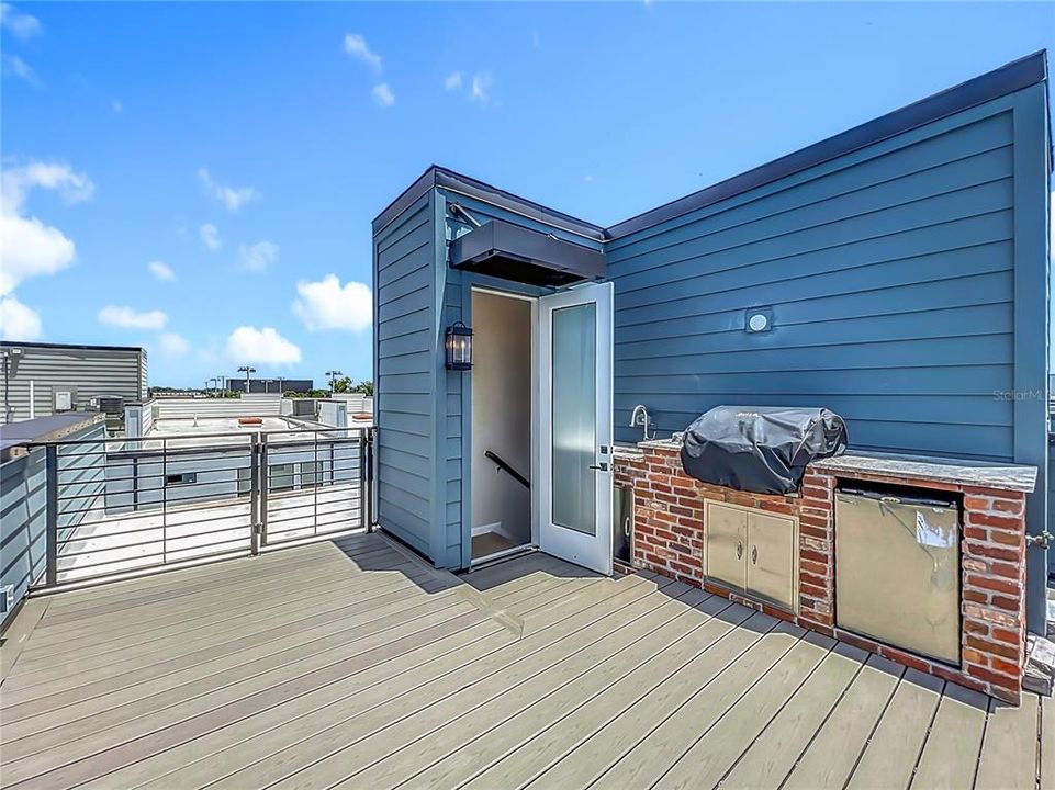 На продажу: $680,000 (4 спален, 3 ванн, 1815 Квадратных фут)