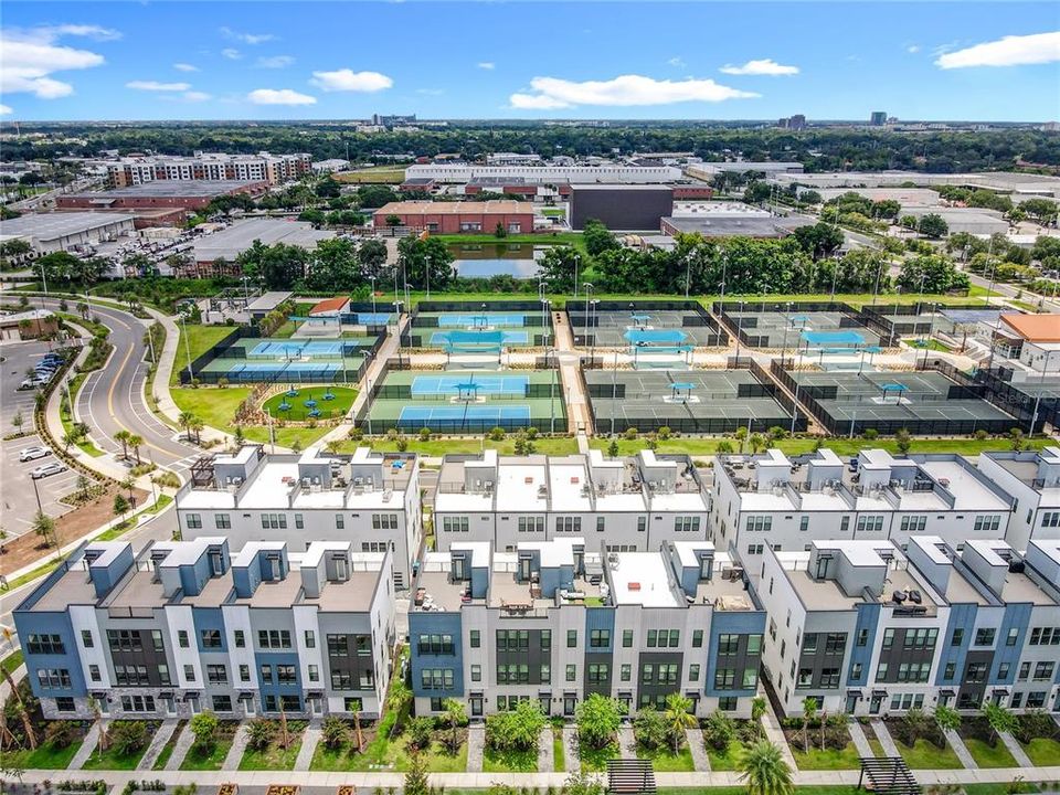 На продажу: $680,000 (4 спален, 3 ванн, 1815 Квадратных фут)