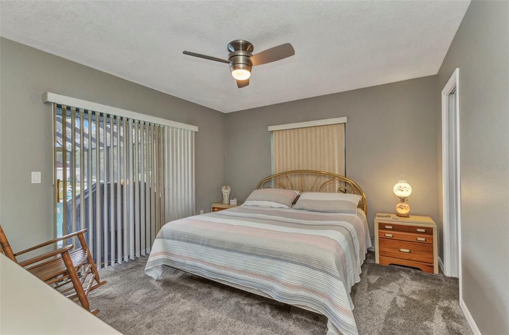 合同活跃: $419,900 (3 贝兹, 2 浴室, 2271 平方英尺)