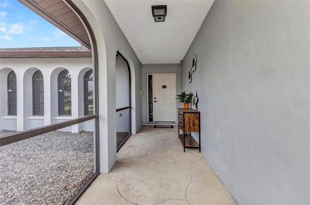 合同活跃: $419,900 (3 贝兹, 2 浴室, 2271 平方英尺)