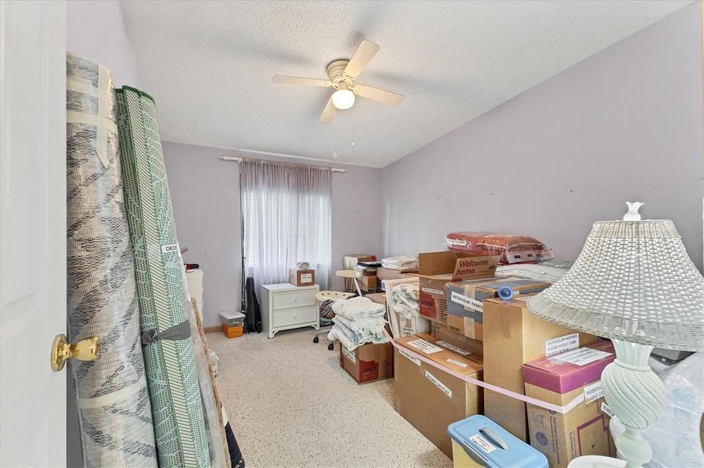 Activo con contrato: $190,000 (2 camas, 2 baños, 1421 Pies cuadrados)