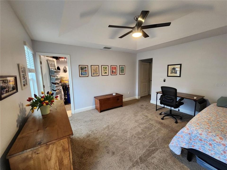 For Rent: $3,000 (3 beds, 2 baths, 1888 Square Feet)