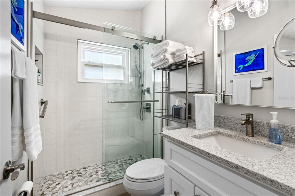 Под контрактом: $319,000 (3 спален, 2 ванн, 1344 Квадратных фут)