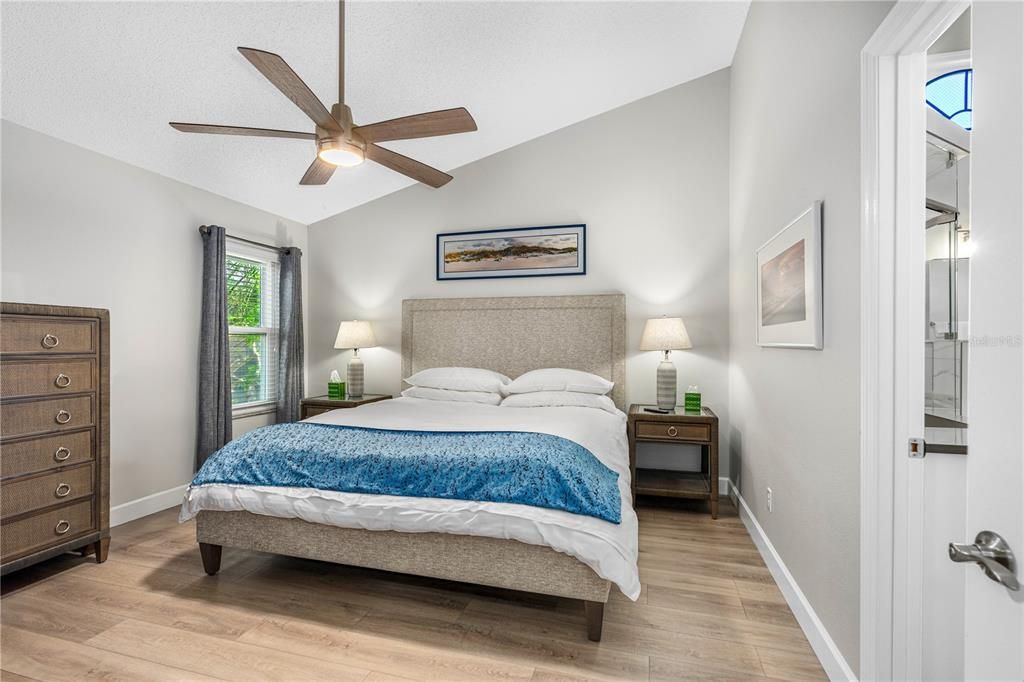 Под контрактом: $319,000 (3 спален, 2 ванн, 1344 Квадратных фут)