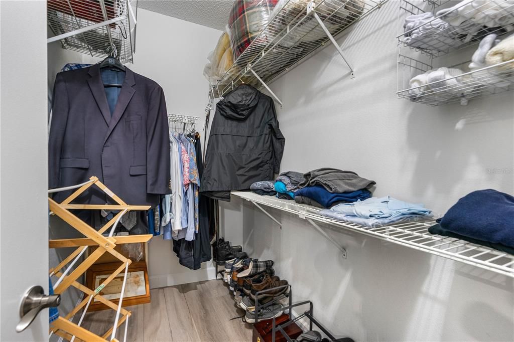 Под контрактом: $319,000 (3 спален, 2 ванн, 1344 Квадратных фут)