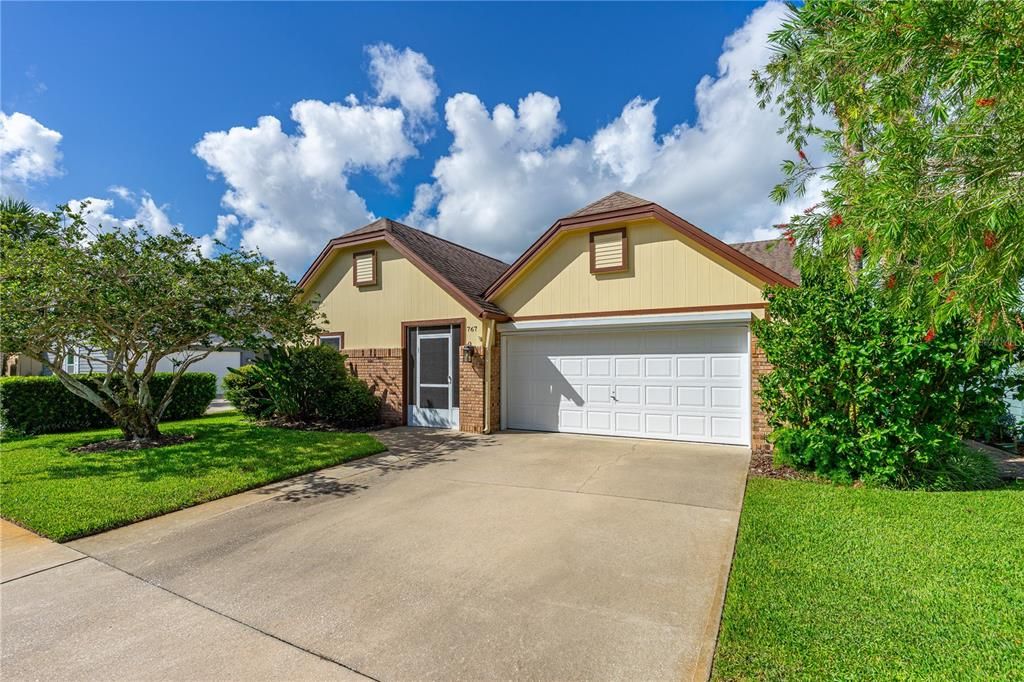 Под контрактом: $319,000 (3 спален, 2 ванн, 1344 Квадратных фут)