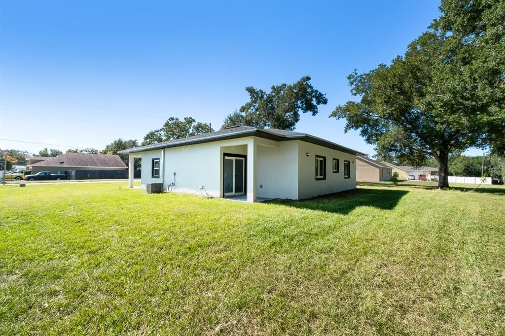 На продажу: $399,000 (3 спален, 2 ванн, 1470 Квадратных фут)